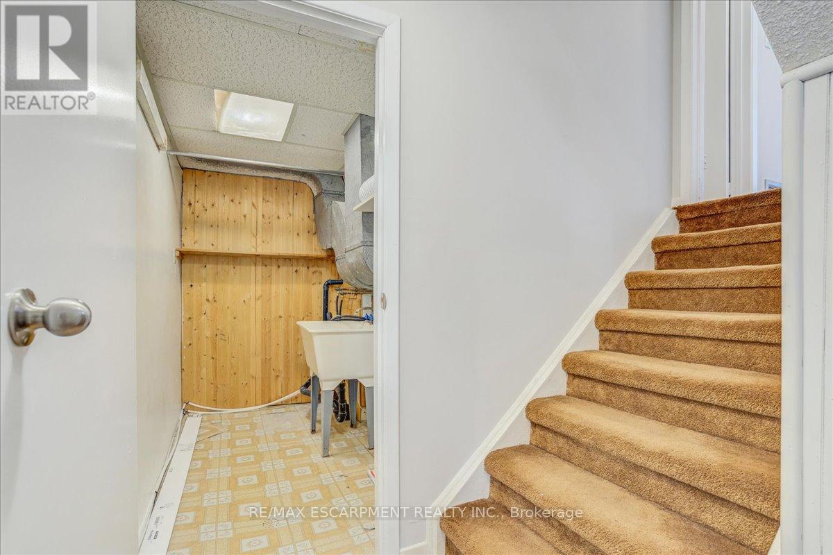 Photo 9 of Lower 4252 Jefton Crescent, Mississauga ON