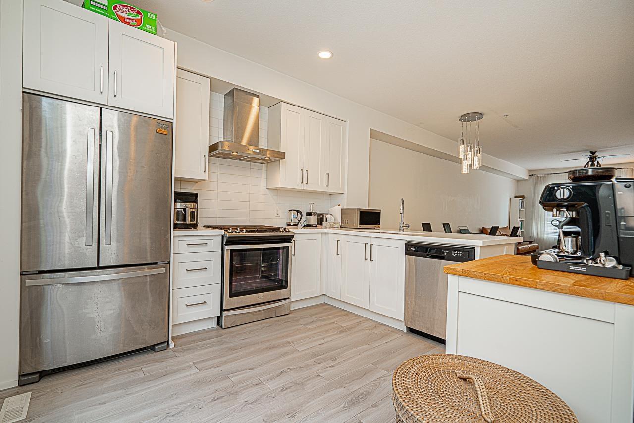 Photo 7 of 72 8570 204 Street, Langley BC