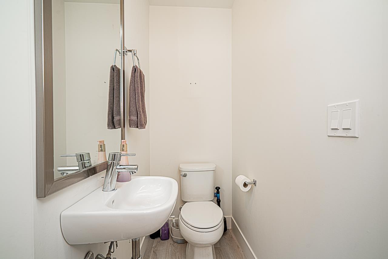 Photo 9 of 72 8570 204 Street, Langley BC