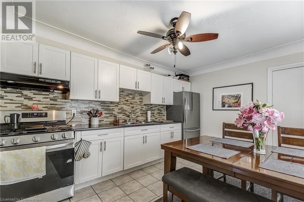 Photo 18 of 201 Barton Street W, Hamilton ON