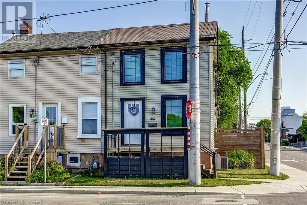 Photo 2 of 201 Barton Street W, Hamilton ON