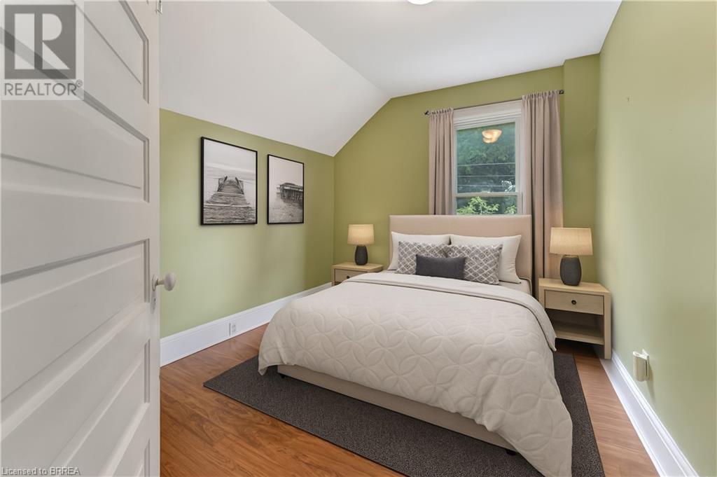 Photo 10 of 212 William Street, Brantford ON