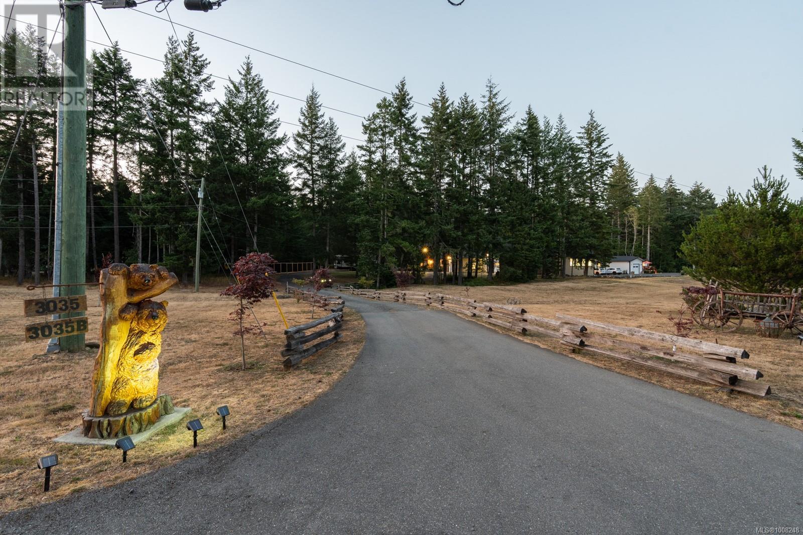 Photo 2 of 3035 Sarah Dr, Sooke BC
