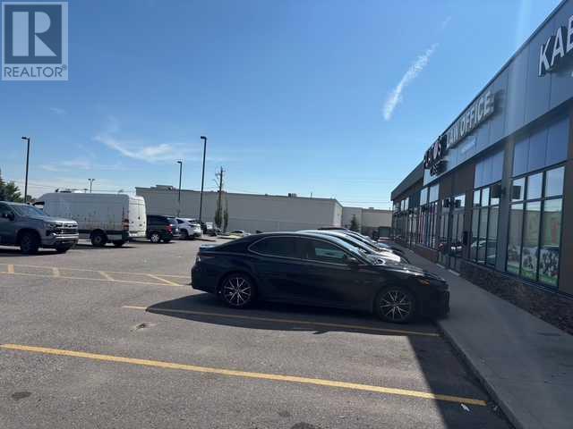 33, 3131 27 Street NE, Calgary, Alberta