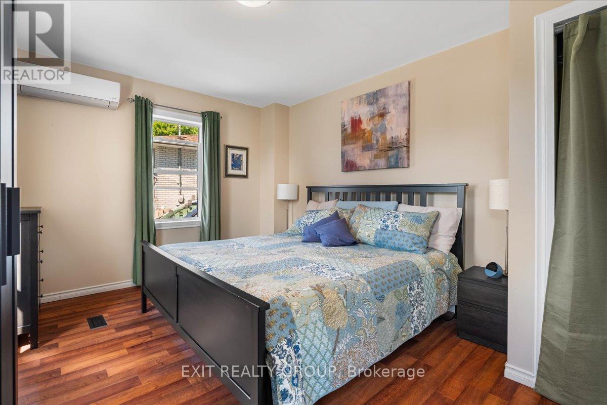 Photo 32 of 34 Alfred Street, Quinte West ON