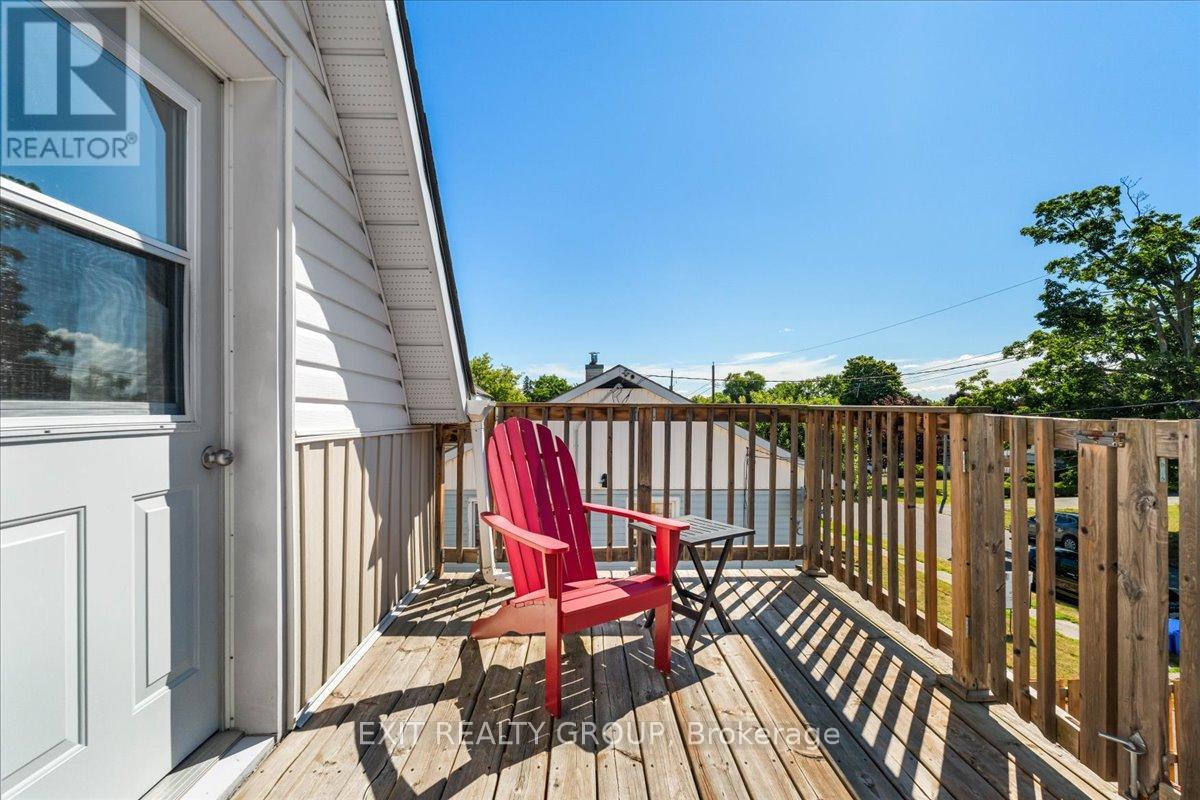 Photo 5 of 34 Alfred Street, Quinte West ON