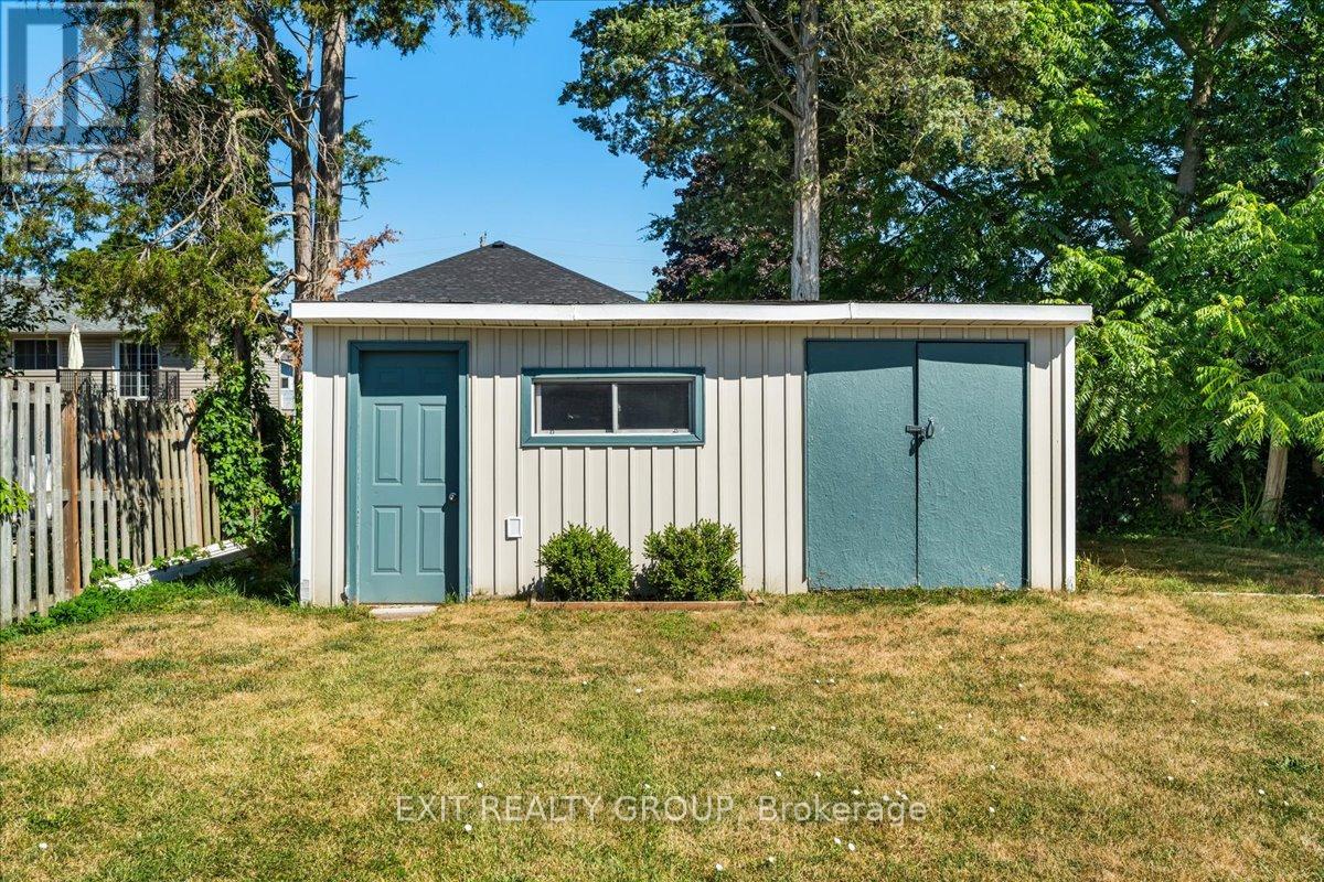 Photo 41 of 34 Alfred Street, Quinte West ON