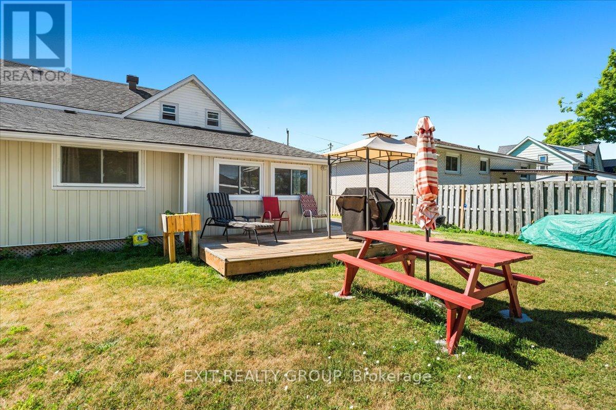 Photo 27 of 34 Alfred Street, Quinte West ON
