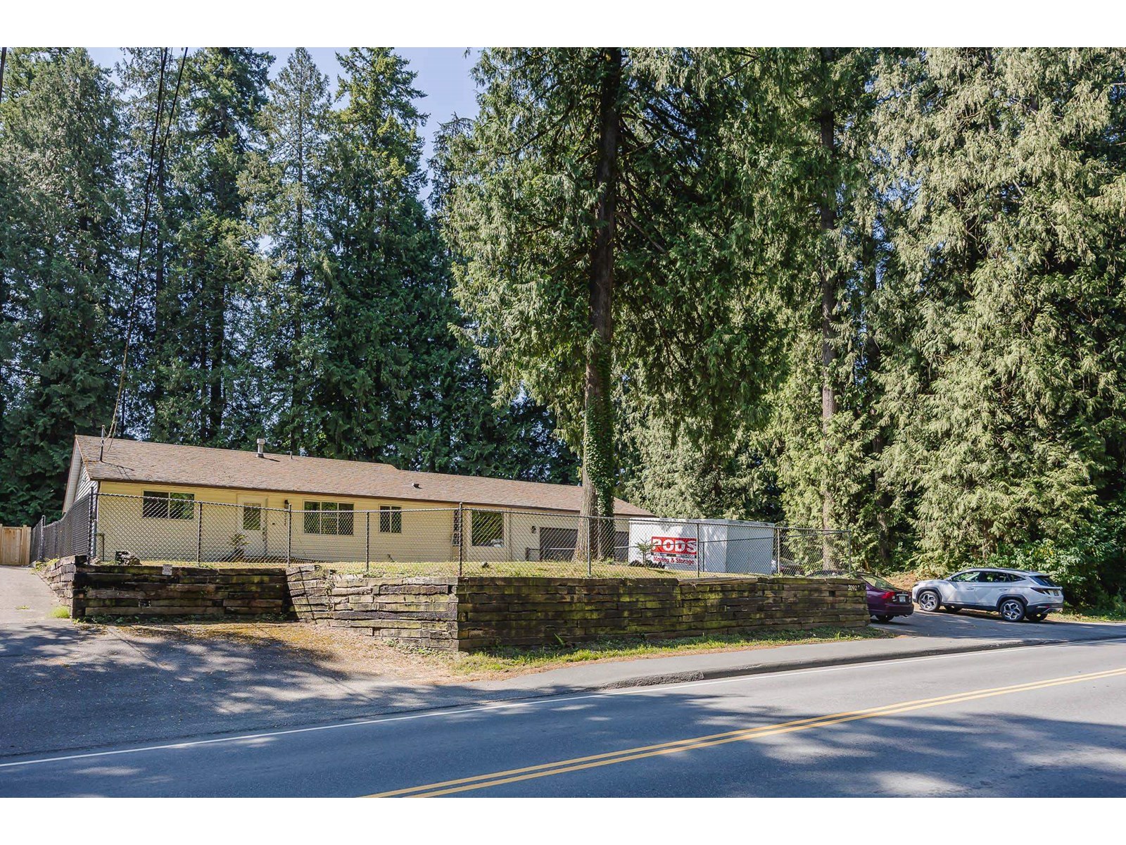 Photo 3 of 20928 96 Avenue, Langley BC