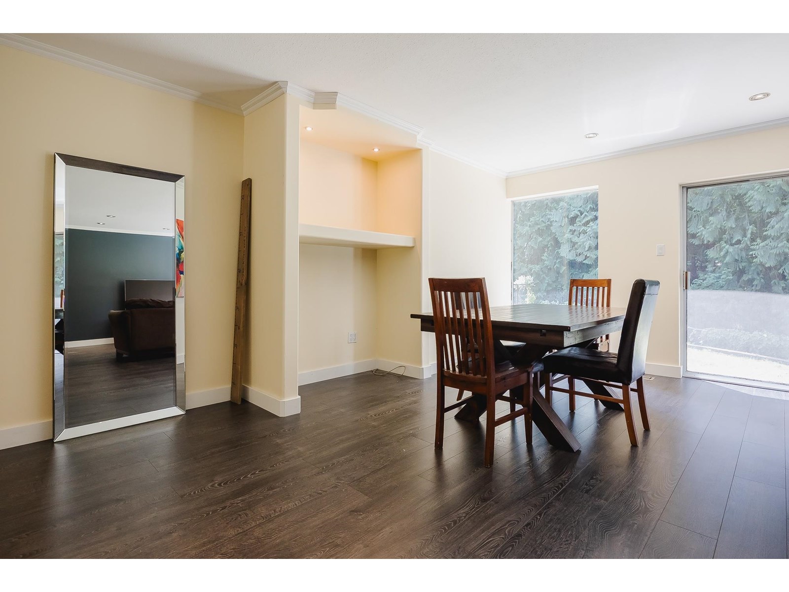 Photo 15 of 20928 96 Avenue, Langley BC