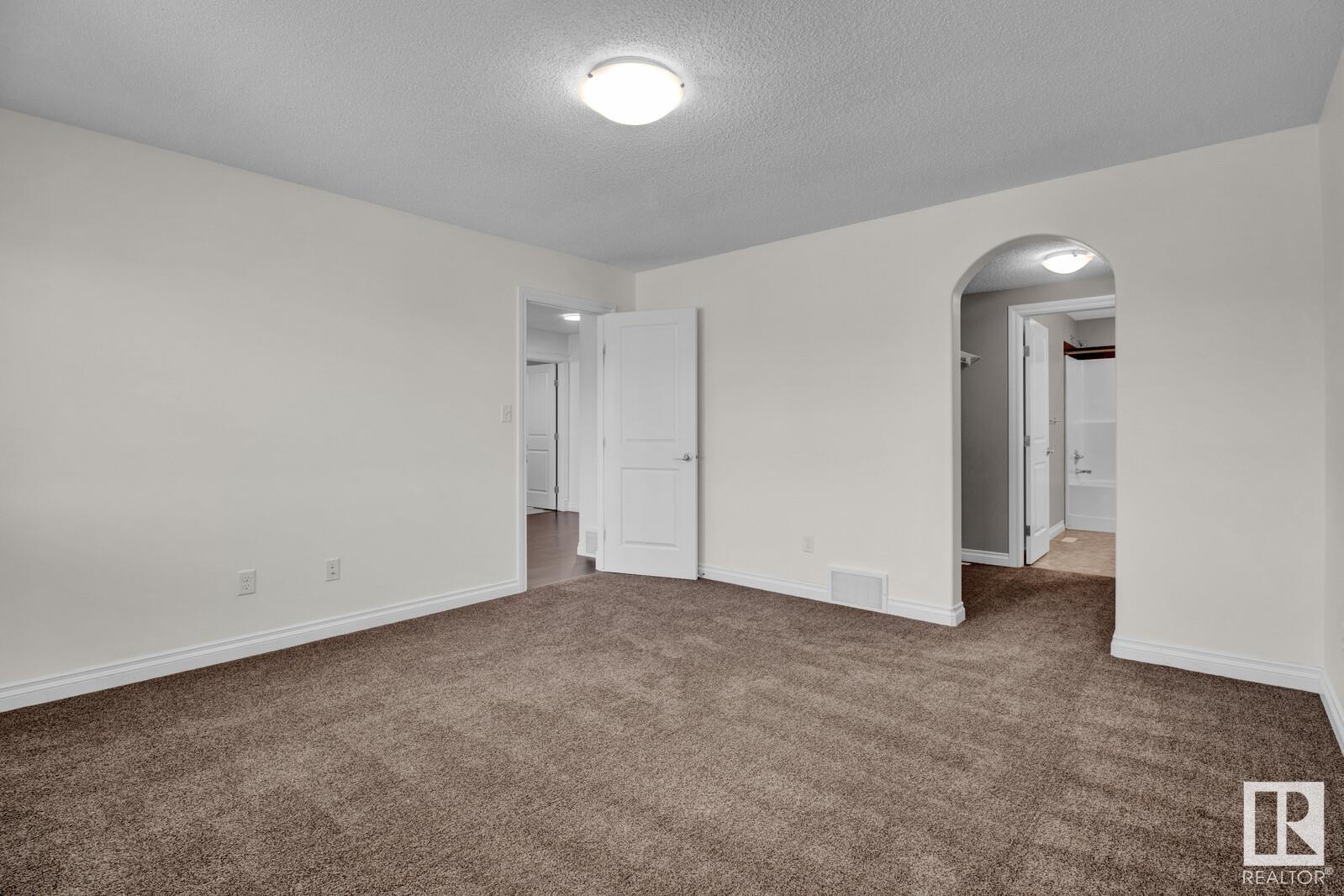 Photo 14 of 16540 131 St Nw, Edmonton AB
