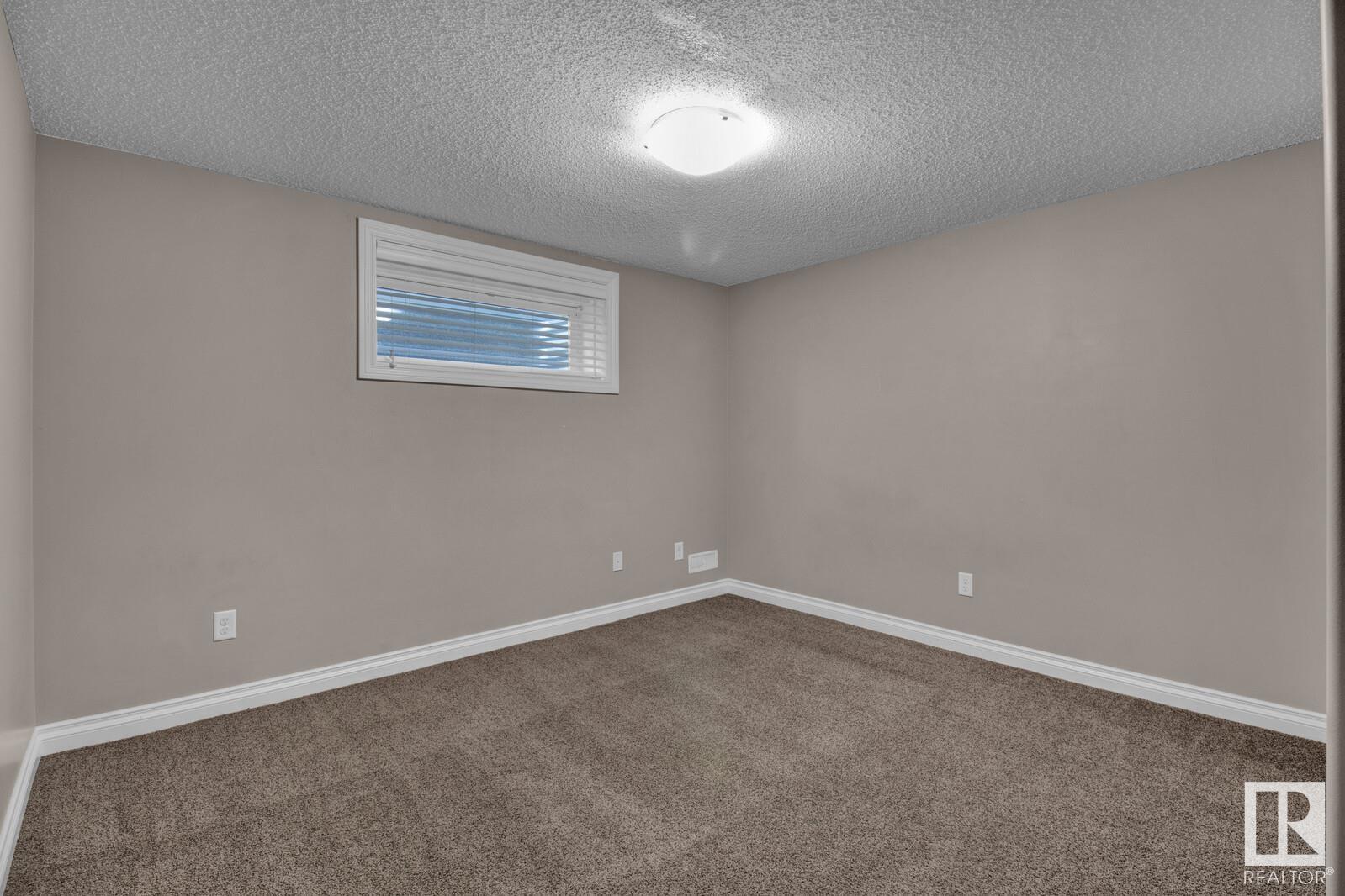 Photo 16 of 16540 131 St Nw, Edmonton AB