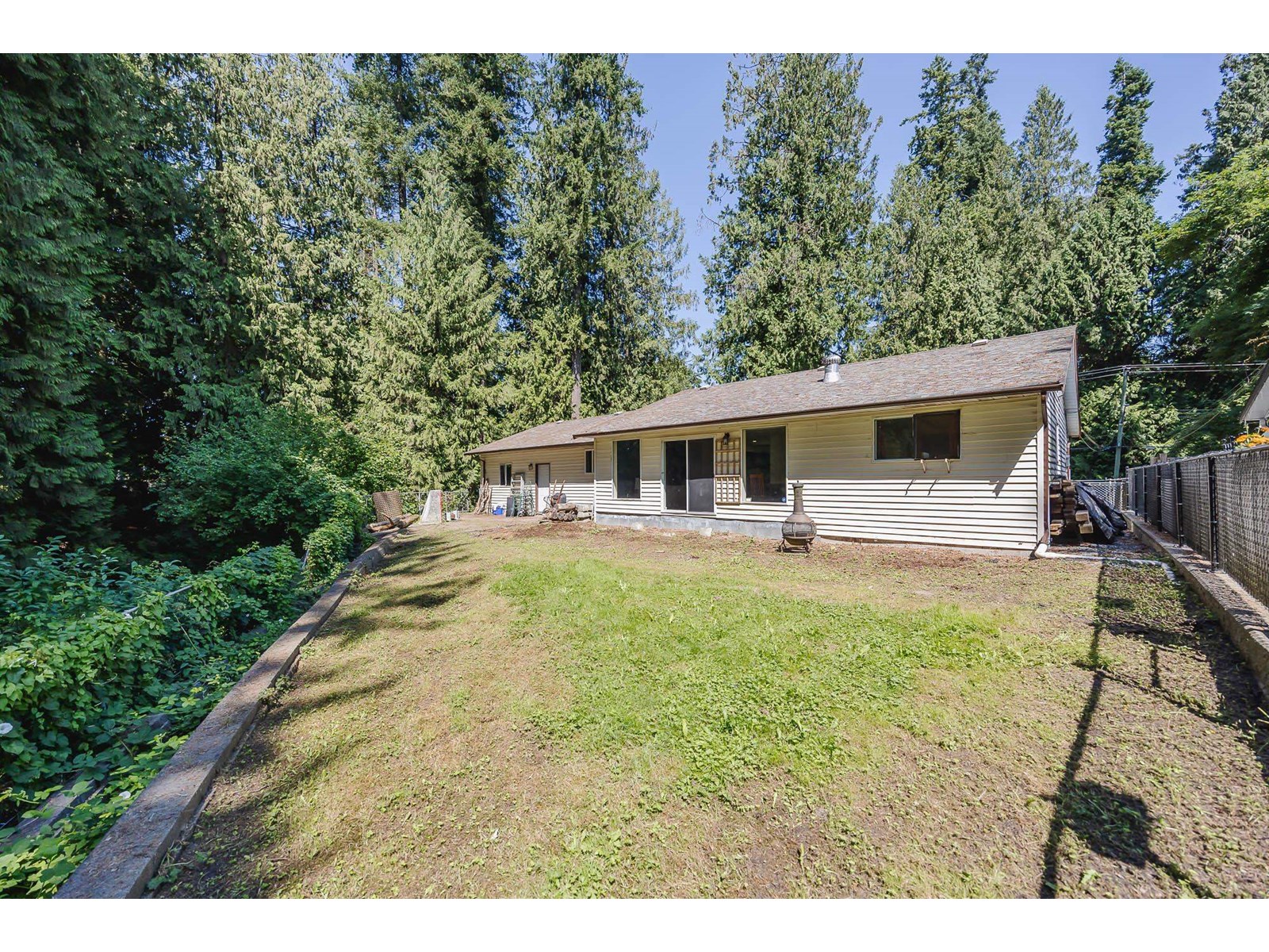 Photo 34 of 20928 96 Avenue, Langley BC