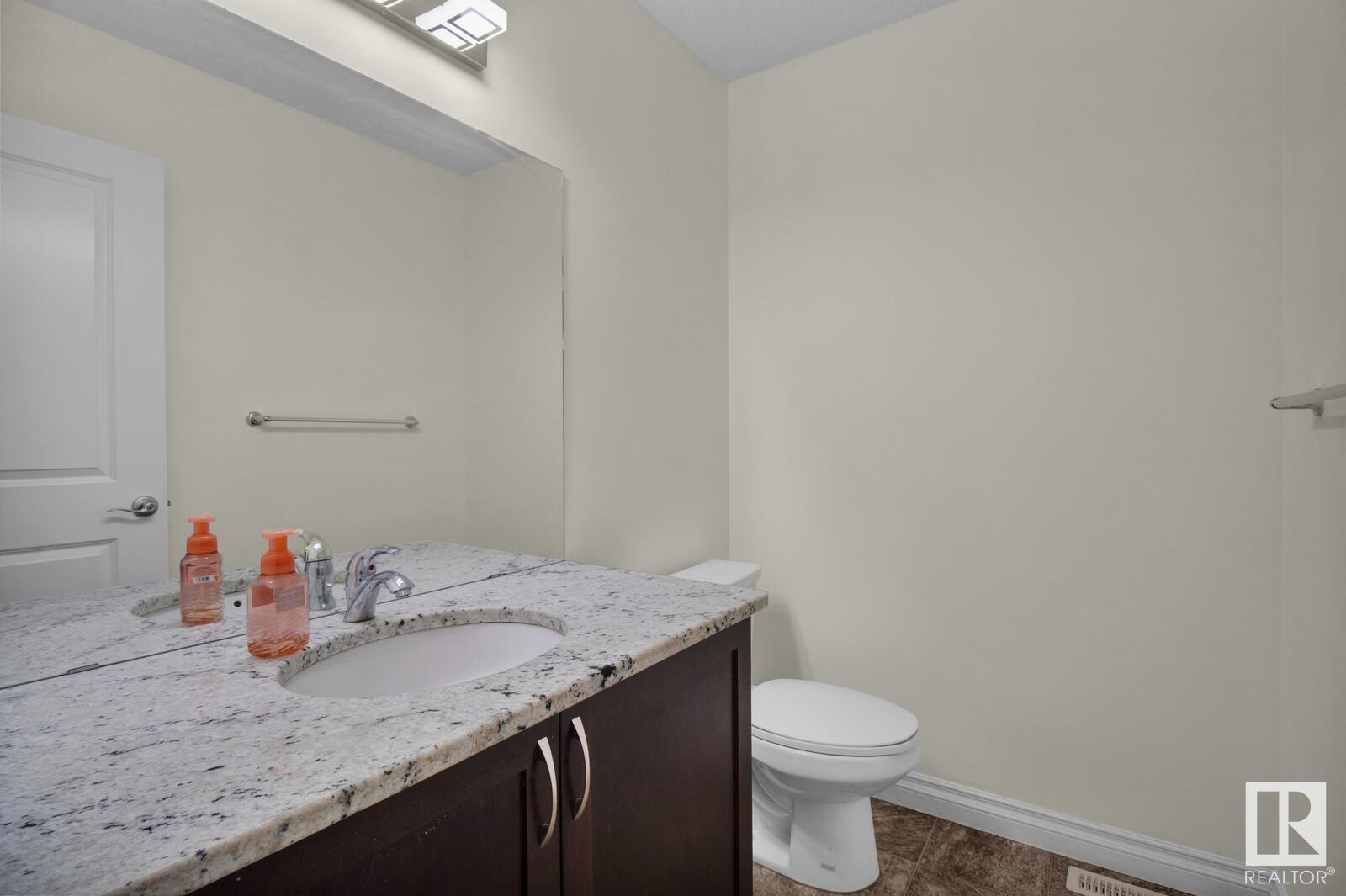 Photo 42 of 16540 131 St Nw, Edmonton AB