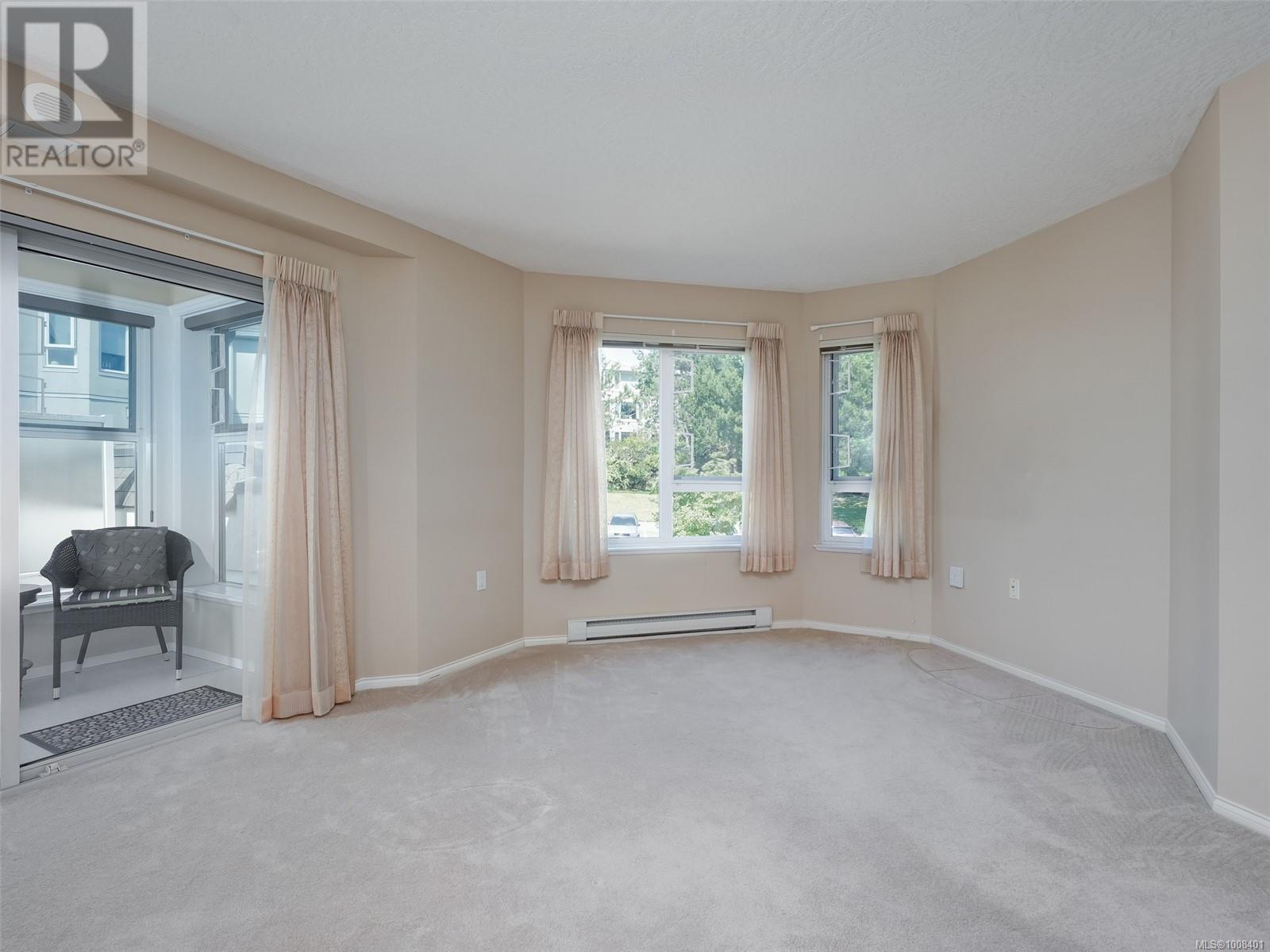 Photo 2 of 301 1521 Church Ave, Saanich BC