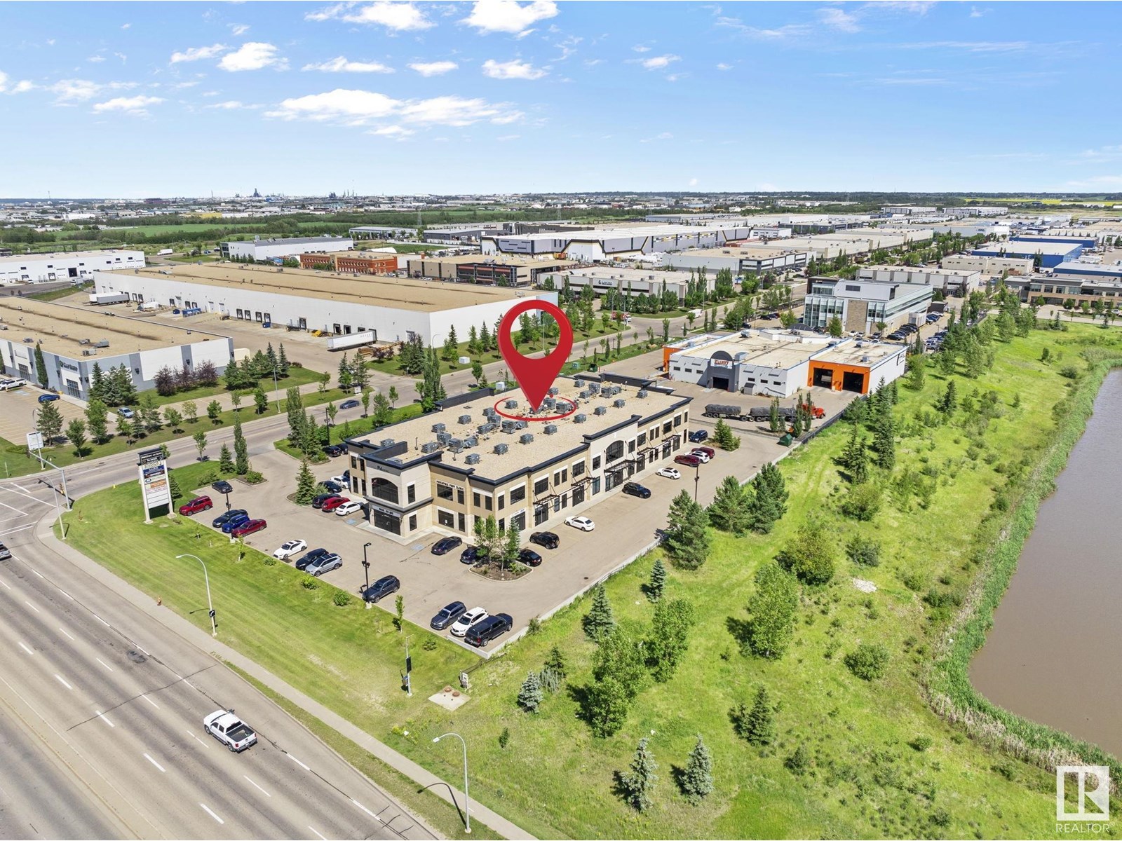 Photo 32 of 210 4935 55 Av Nw, Edmonton AB