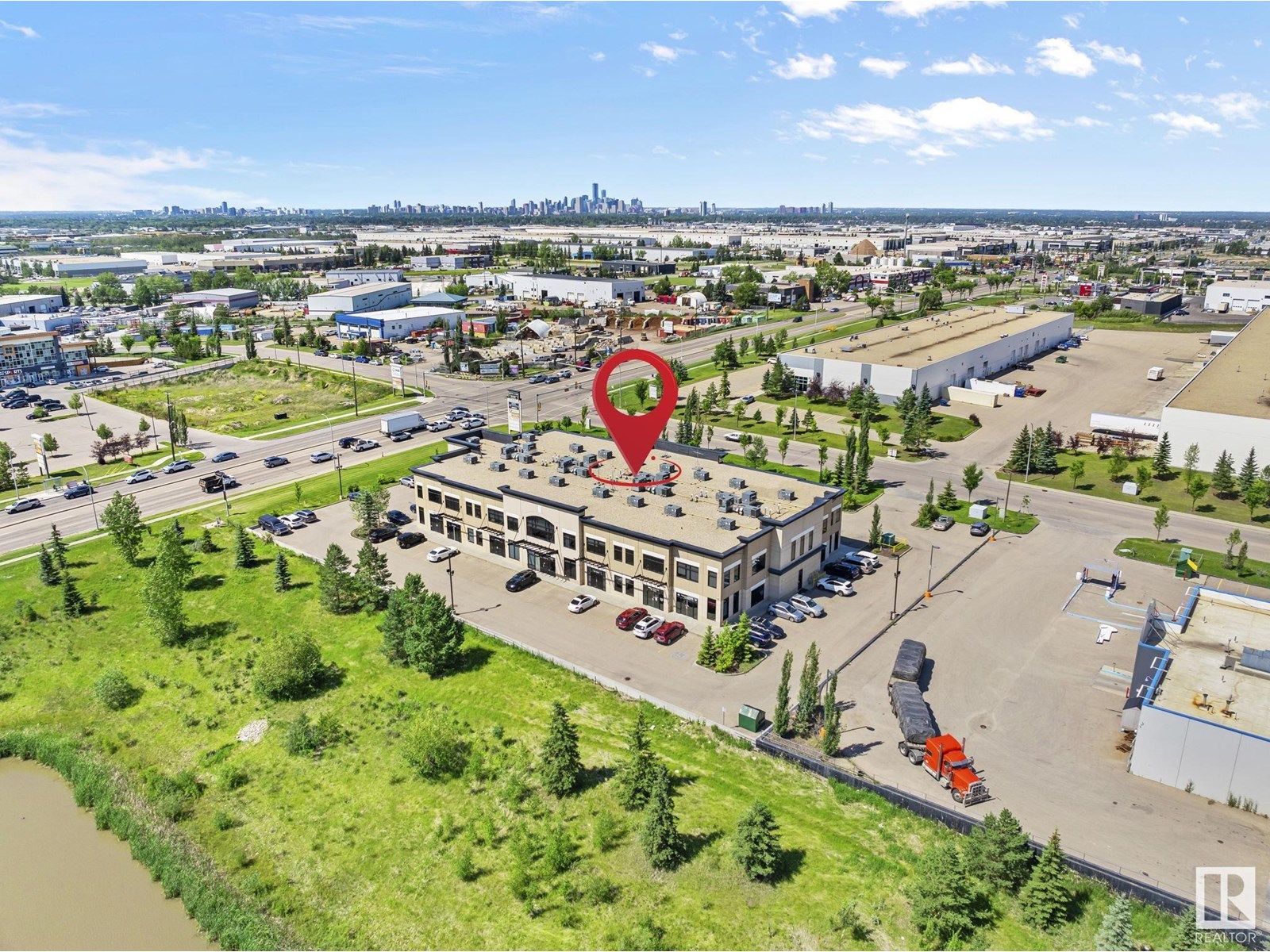 Photo 33 of 210 4935 55 Av Nw, Edmonton AB
