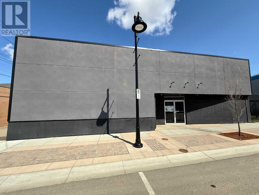 Photo 2 of 5004 51 Ave, Ponoka AB