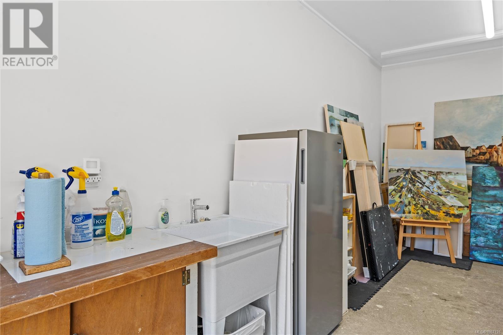 Photo 14 of 12 450 Stanford Ave E, Parksville BC