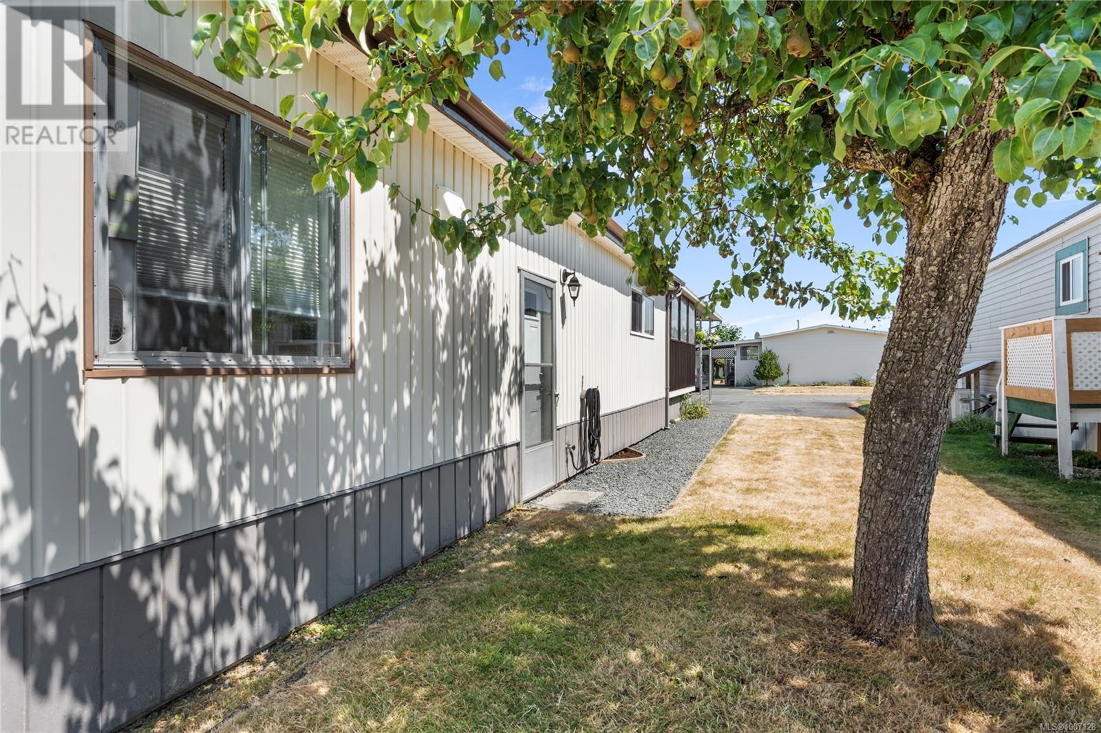Photo 41 of 12 450 Stanford Ave E, Parksville BC