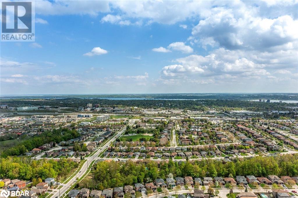 Photo 35 of 220 Livingstone Street E, Barrie ON