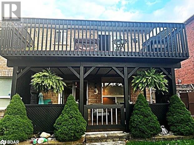 Photo 5 of 220 Livingstone Street E, Barrie ON