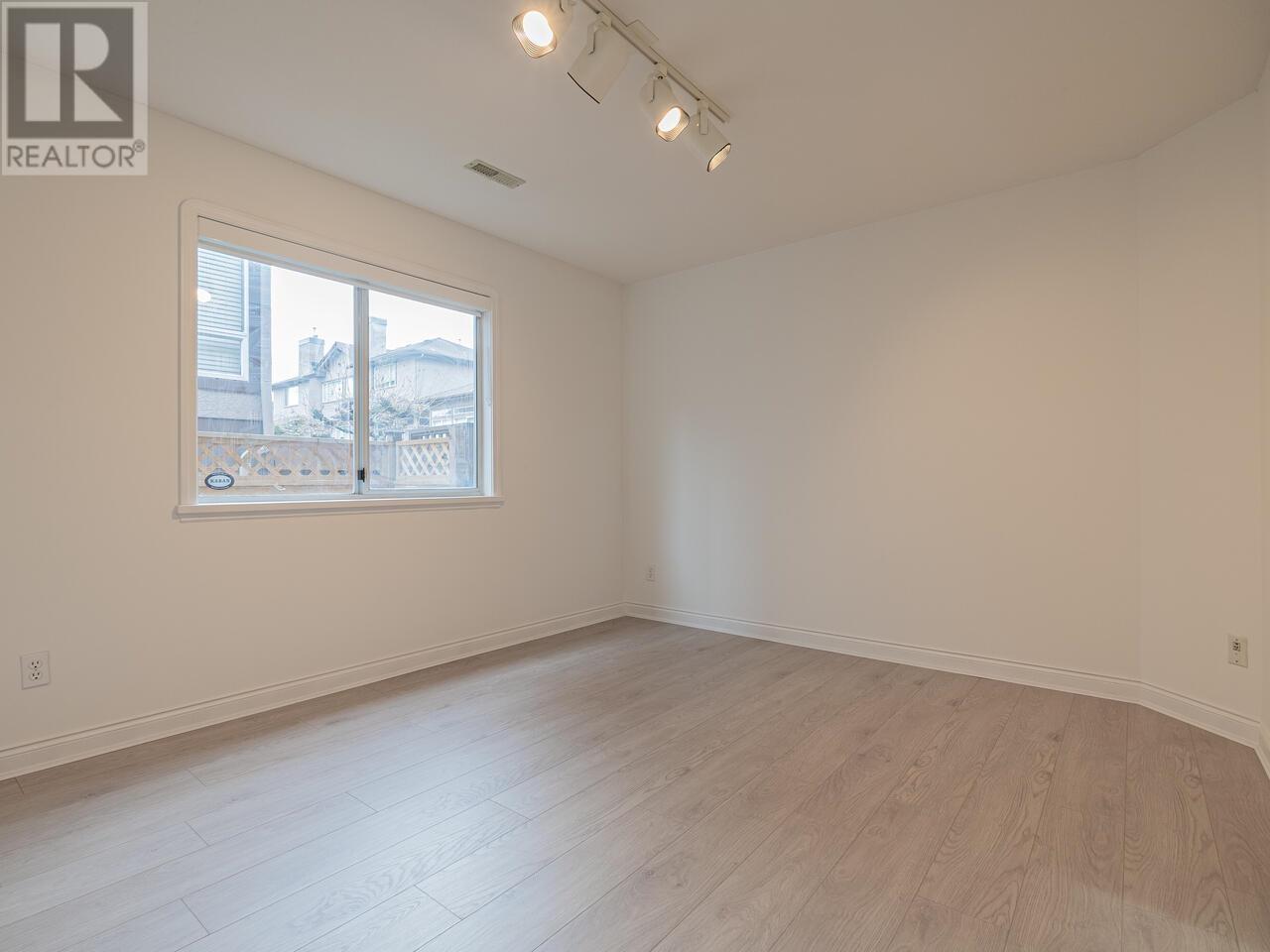 Photo 9 of 65 5380 Smith Drive, Richmond BC