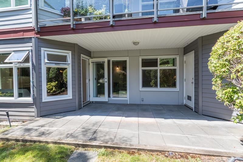 Photo 18 of 305 1220 Fir Street, White Rock BC