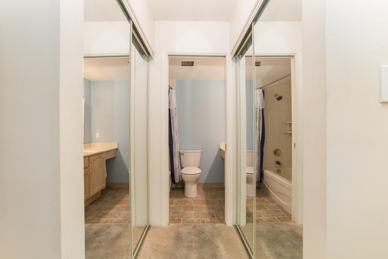 Photo 22 of 305 1220 Fir Street, White Rock BC