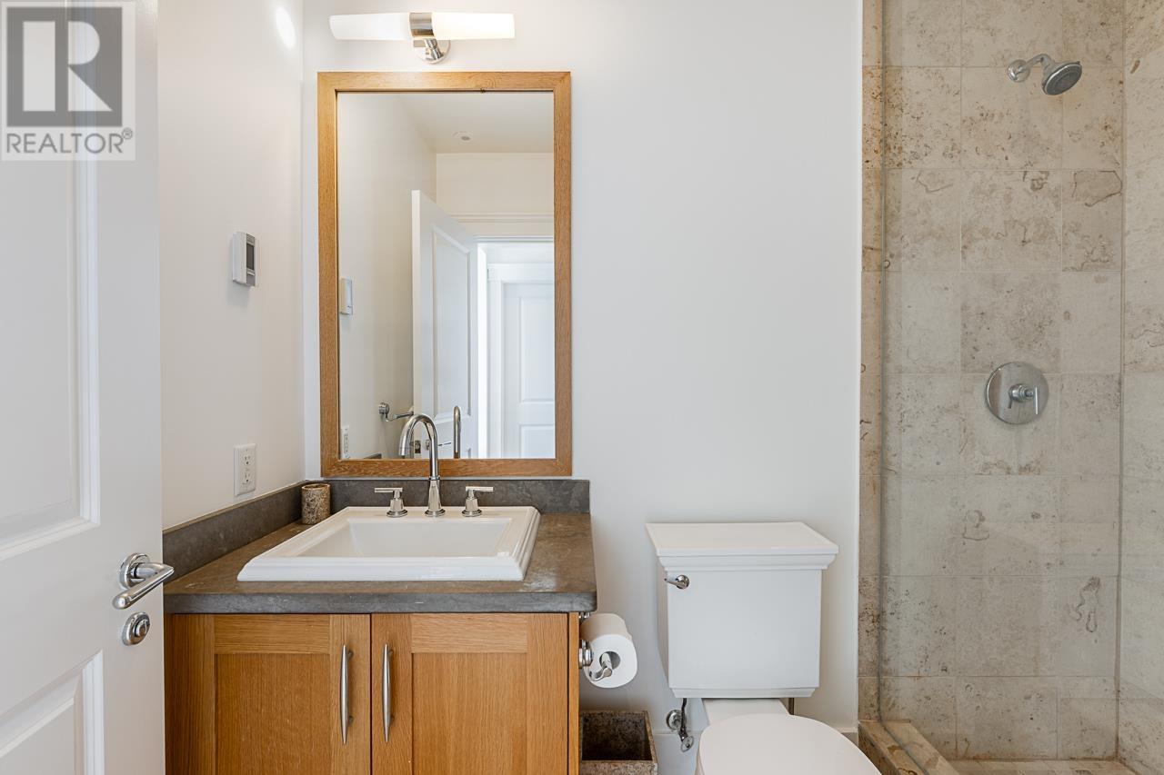Photo 23 of 103 2210 Chippendale Road, West Vancouver BC