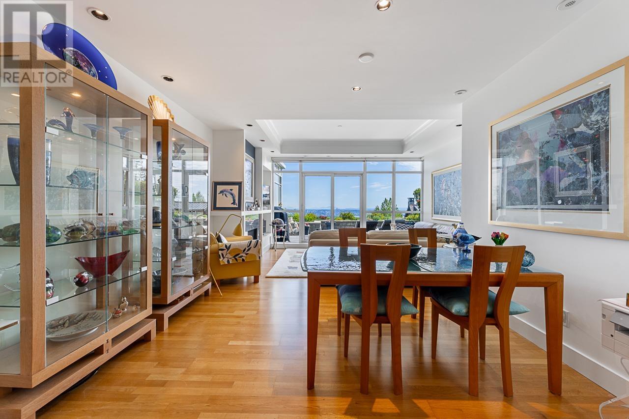 Photo 32 of 103 2210 Chippendale Road, West Vancouver BC