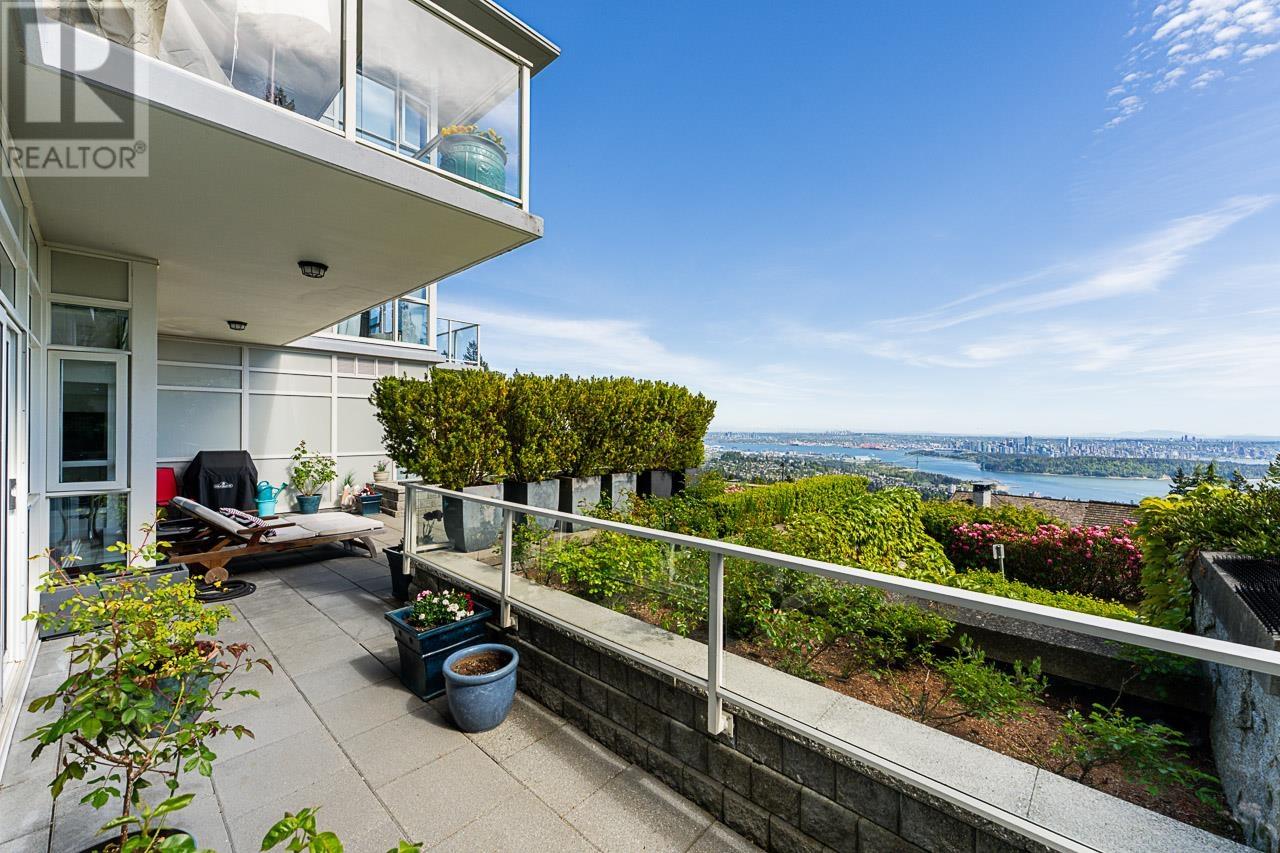 Photo 29 of 103 2210 Chippendale Road, West Vancouver BC
