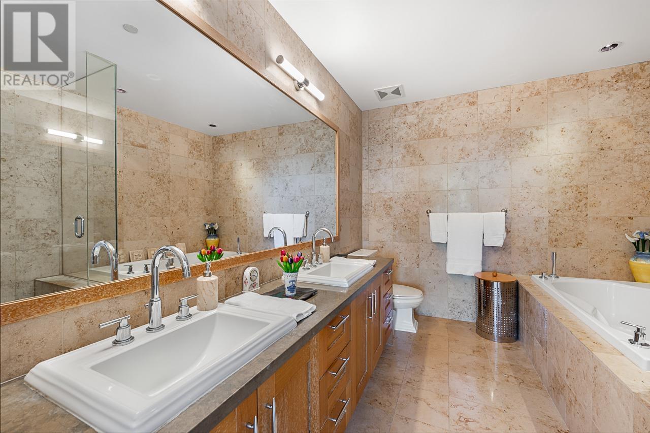Photo 6 of 103 2210 Chippendale Road, West Vancouver BC