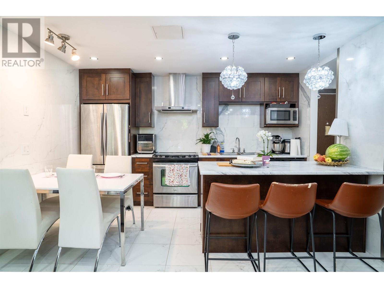 Photo 6 of 105 331 Knox Street, New Westminster BC