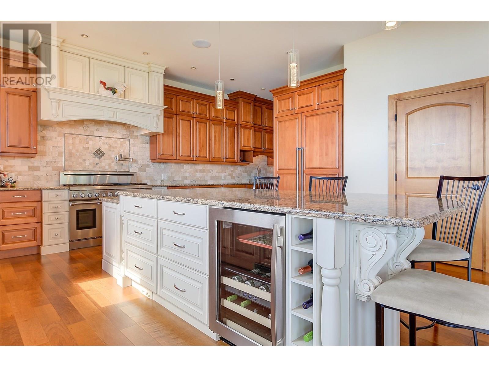  2513 Casa Palmero Drive, West Kelowna