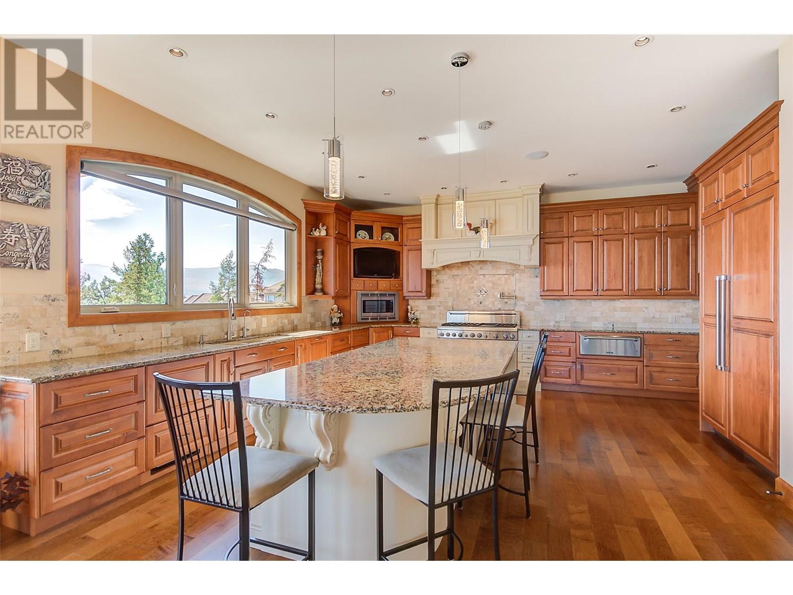  2513 Casa Palmero Drive, West Kelowna