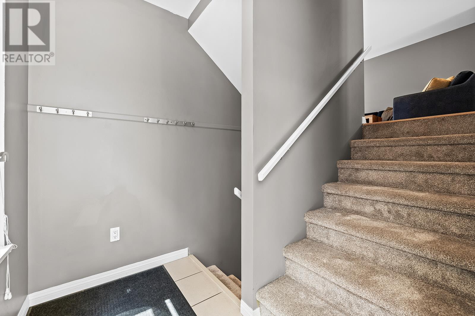 Photo 38 of 1853 Parkview Crescent Unit 4, Kelowna BC