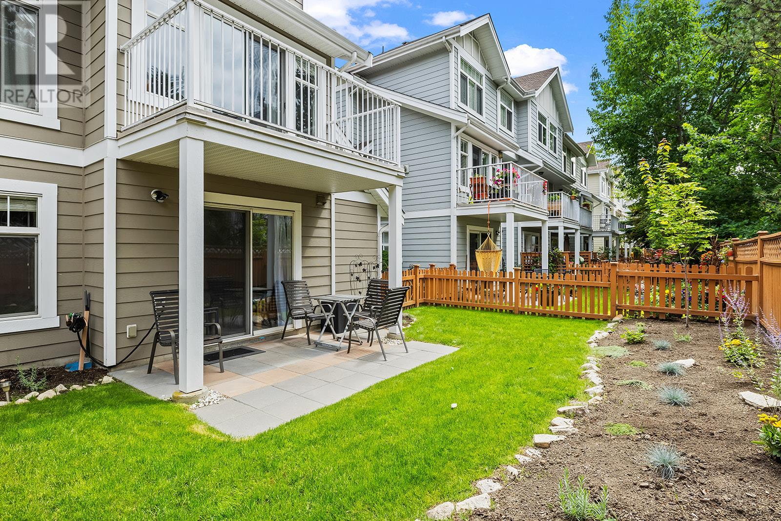 Photo 12 of 1853 Parkview Crescent Unit 4, Kelowna BC