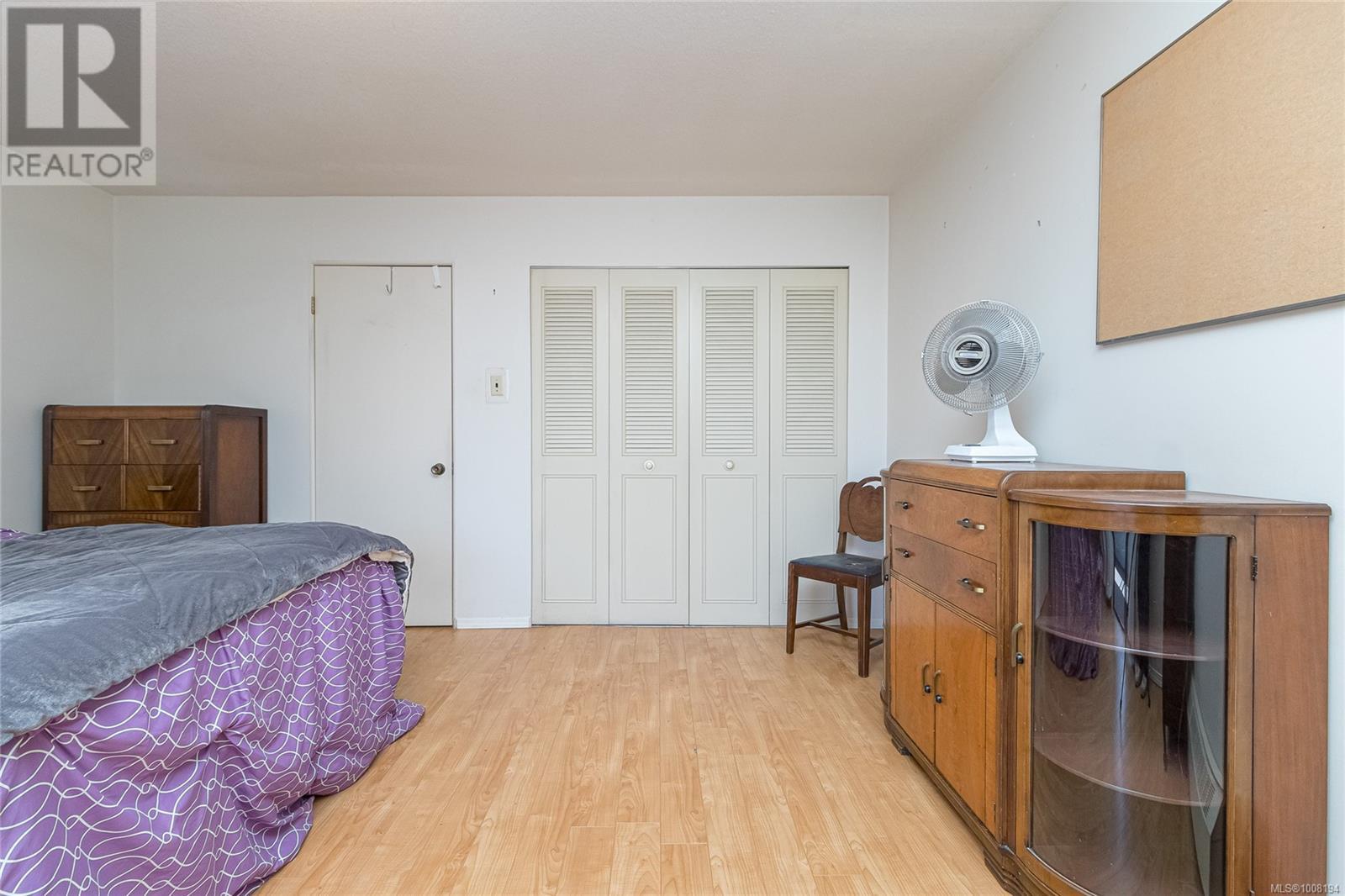 212 2040 White Birch Road, Sidney