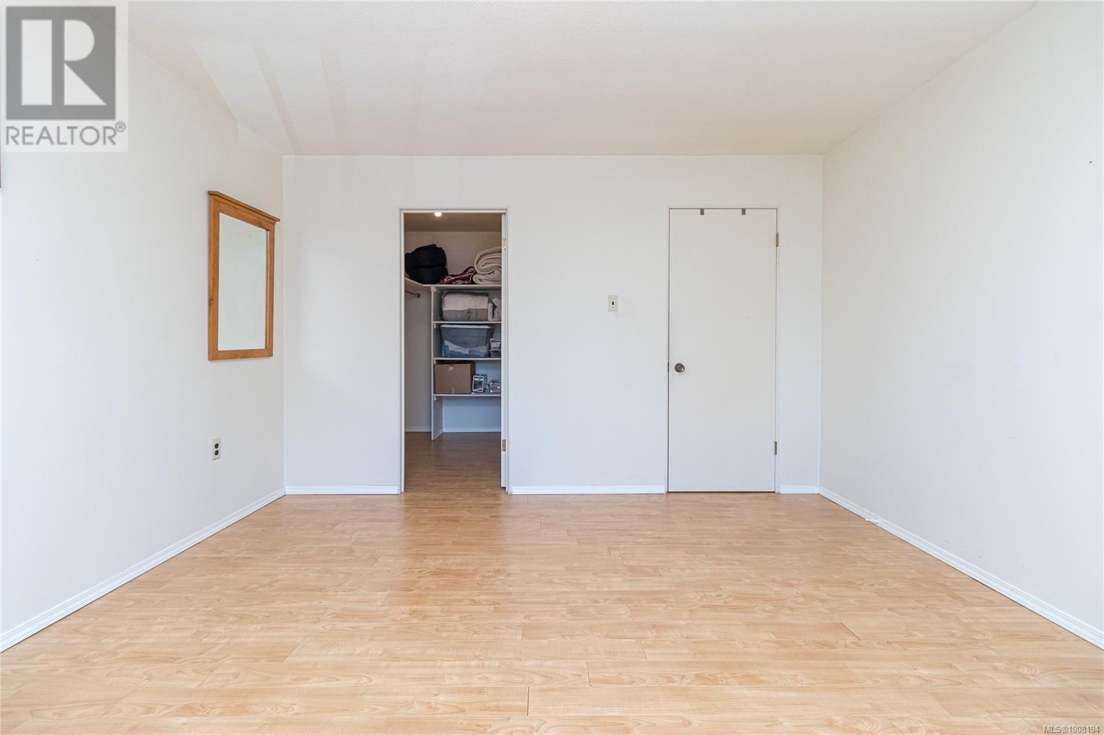 212 2040 White Birch Road, Sidney