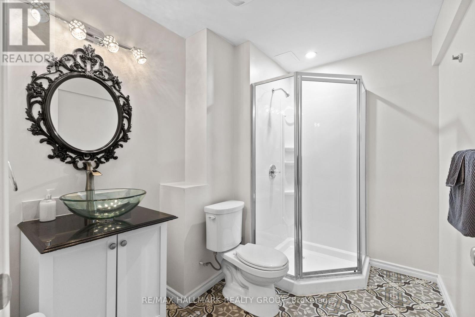 Photo 43 of 112 Gracewood Crescent, Ottawa ON