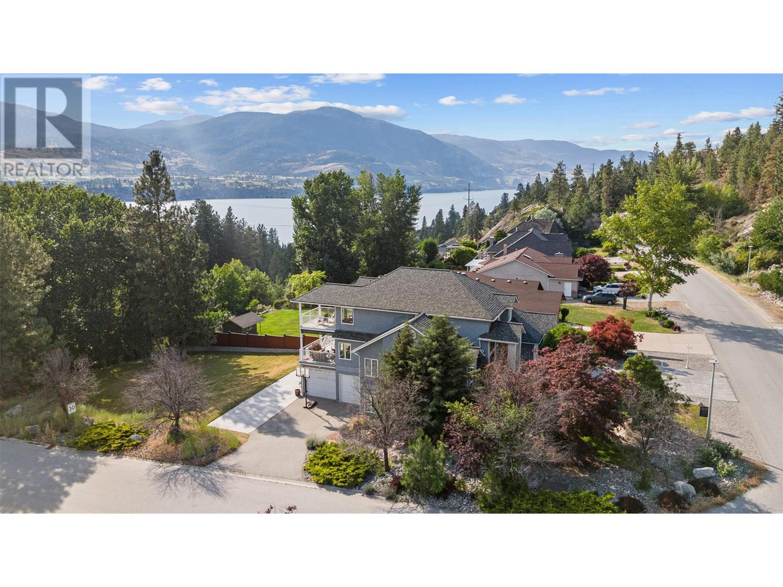 240 Heritage Boulevard, Okanagan Falls