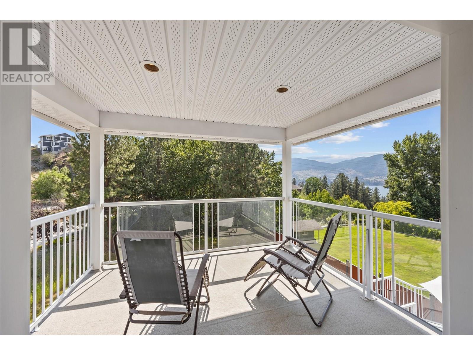 240 Heritage Boulevard, Okanagan Falls