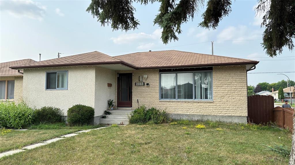 Photo 1 of 2061 Manitoba Avenue, Winnipeg MB