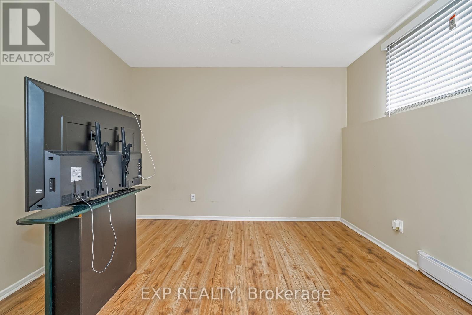 Photo 26 of 12 2610 Draper Avenue, Ottawa ON