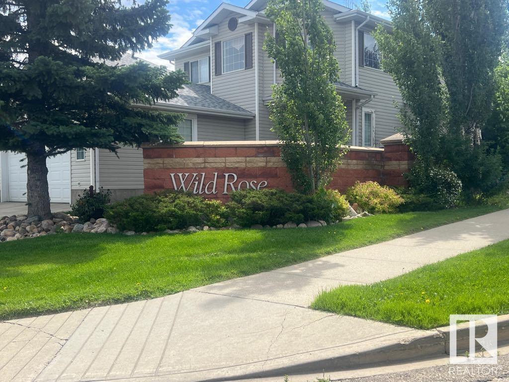 Photo 2 of 316 Wild Rose Wy Nw, Edmonton AB
