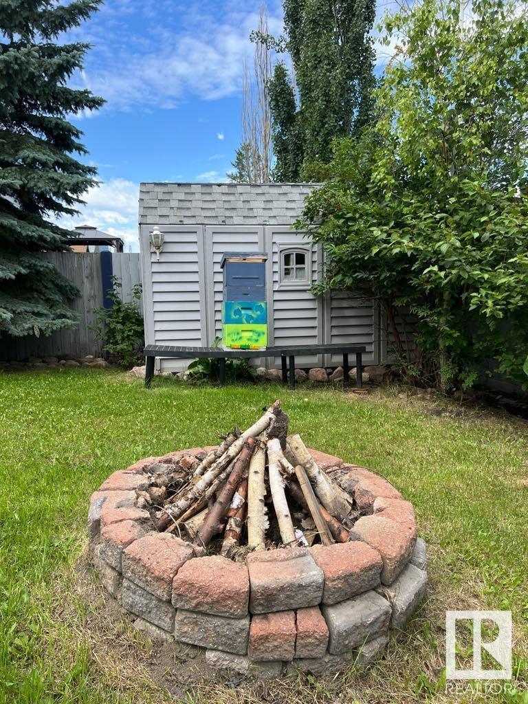Photo 17 of 316 Wild Rose Wy Nw, Edmonton AB