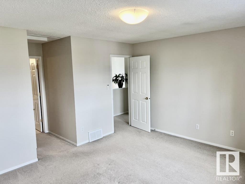 Photo 33 of 316 Wild Rose Wy Nw, Edmonton AB