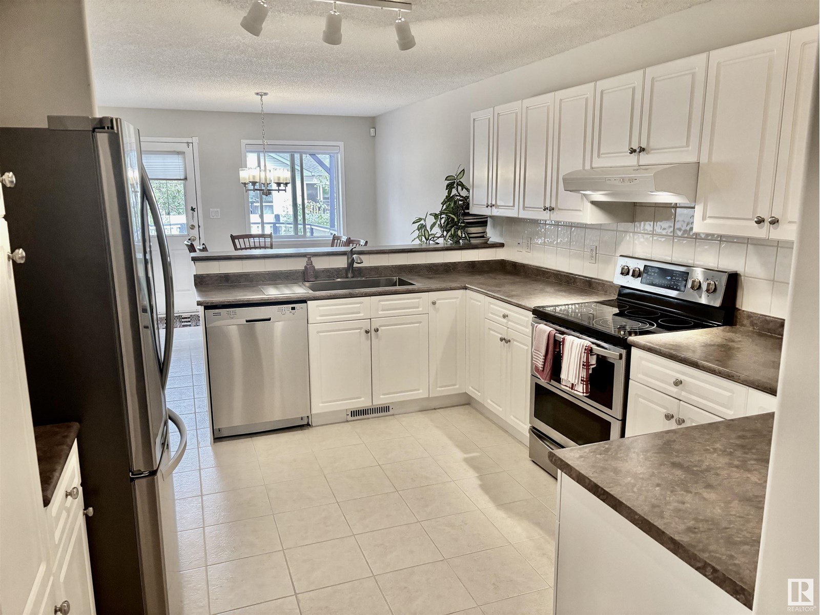 Photo 28 of 316 Wild Rose Wy Nw, Edmonton AB