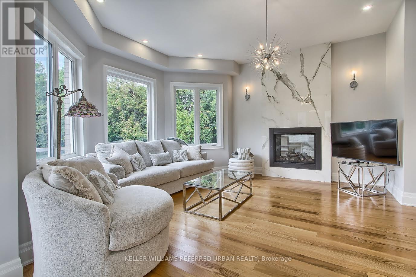Photo 12 of 70 Brule Lakeway, Georgina ON